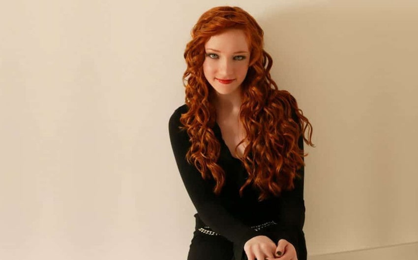 scarlett pomers husband